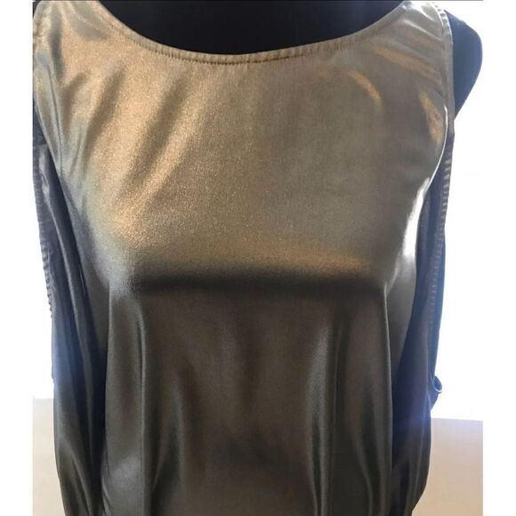 Express Gold Metallic Open Shoulder Long Sleeve Top Sz M - Picture 2 of 4